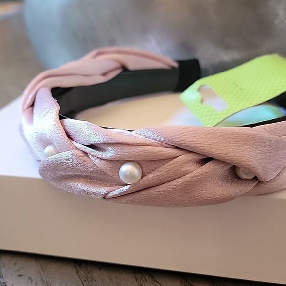Blush pink with pearl headband NWT 💓 - Picture 4 of 4